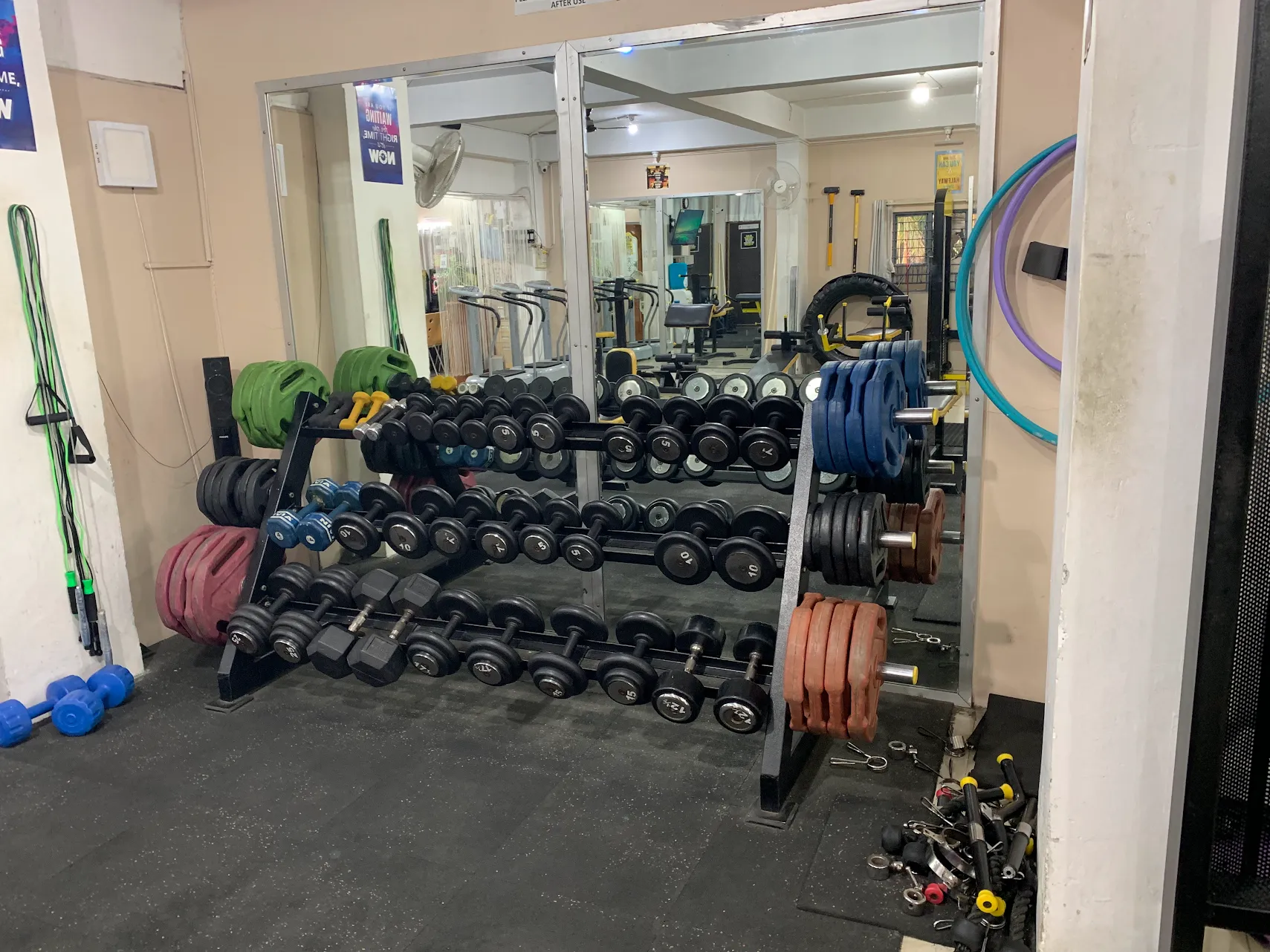 Qute Fitness Center gym equipment in MS Palya